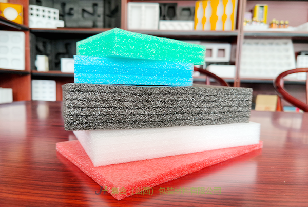 集合包裝生產(chǎn)銷售EPE珍珠棉板材5至200毫米顏色規(guī)格可定制