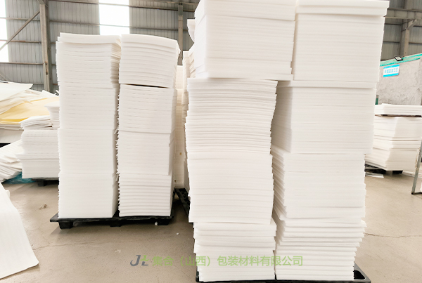 左權(quán)珍珠棉板-山西珍珠棉廠專業(yè)生產(chǎn)高密度珍珠棉板材、黑色珍珠棉板材、白色珍珠棉板材品質(zhì)無憂