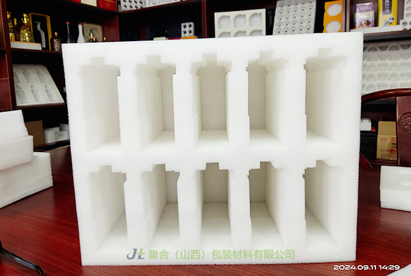 忻州珍珠棉盒-太原珍珠棉廠專業(yè)生產(chǎn)珍珠棉禮盒內(nèi)襯、EPE盒、EPE珍珠棉禮盒內(nèi)襯品質(zhì)無憂