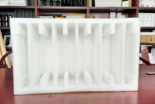 臨縣珍珠棉盒-山西珍珠棉廠專業(yè)生產(chǎn)EPE盒、EPE禮盒內(nèi)襯、EPE珍珠棉禮盒內(nèi)襯廠家直銷