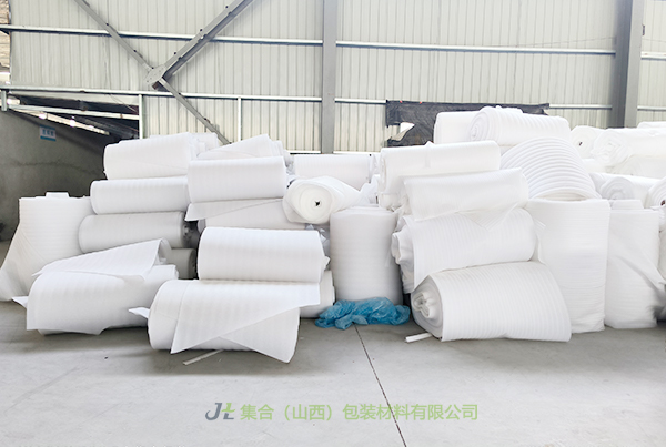 堯都區(qū)珍珠棉卷材-集合包裝專業(yè)生產(chǎn)EPE卷棉、珍珠棉保溫卷棉、珍珠棉大棚保溫卷棉品質(zhì)無憂