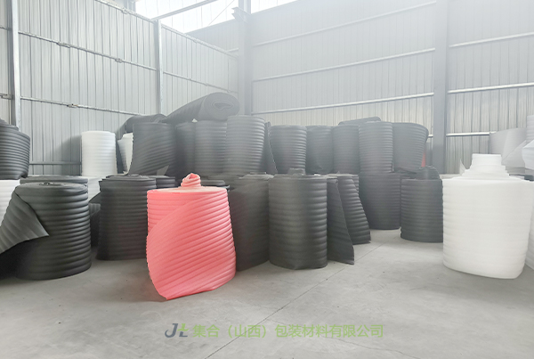 晉城珍珠棉卷材-珍珠棉廠(chǎng)家專(zhuān)業(yè)生產(chǎn)EPE卷棉、珍珠棉保溫卷棉、珍珠棉大棚保溫卷棉品質(zhì)上乘