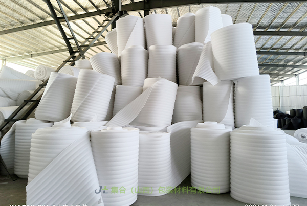 運(yùn)城珍珠棉卷材-太原珍珠棉廠專業(yè)生產(chǎn)EPE卷棉、EPE珍珠棉卷棉、珍珠棉大棚保溫卷棉原廠直發(fā)貨