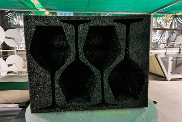 山西珍珠棉內(nèi)包裝-山西珍珠棉廠家專業(yè)生產(chǎn)珍珠棉內(nèi)襯、貼絨布珍珠棉內(nèi)襯、IXPE復(fù)合珍珠棉內(nèi)襯廠家直銷