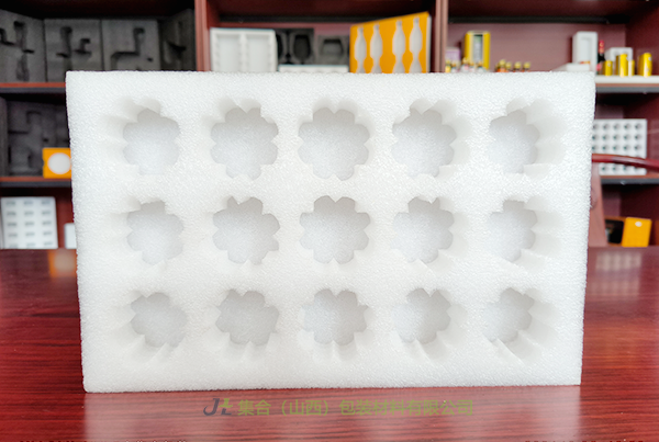 高密度EPE珍珠棉, 珍珠棉片, 珍珠棉酒水包裝, 貼卡紙EPE內(nèi)襯, IXPE復(fù)合珍珠棉內(nèi)襯, 高密度珍珠棉, 永濟(jì)哪里定做珍珠棉