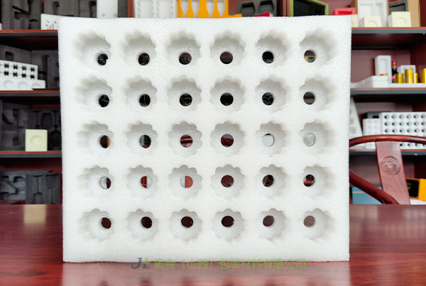 EPE珍珠棉盒, 珍珠棉雞蛋托, 珍珠棉飲料包裝, 高密度EPE珍珠棉, XPE復(fù)合EPE板材, EVA復(fù)合EPE內(nèi)襯, 呂梁珍珠棉定制廠