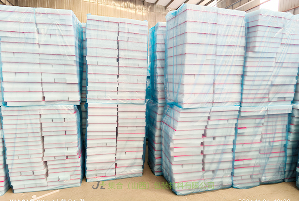 運城珍珠棉定制廠-太原珍珠棉廠家專業(yè)生產(chǎn)貼絨布EPE板材、EPE珍珠棉片、XPE復(fù)合EPE板材品質(zhì)有保證