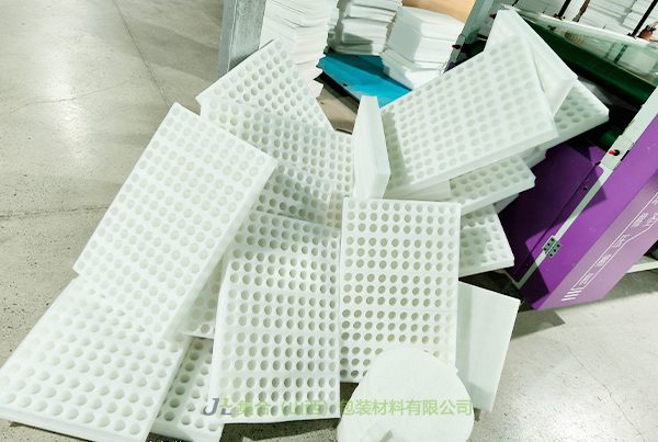 陽城哪里定做EPE珍珠棉包裝-珍珠棉源頭生產(chǎn)廠家專業(yè)生產(chǎn)珍珠棉托盤、珍珠棉支架、珍珠棉內(nèi)襯原廠直銷貨