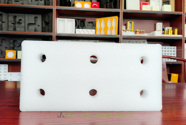 廣靈珍珠棉支架-太原珍珠棉廠家專業(yè)生產(chǎn)EPE支架、EPE珍珠棉支架、電腦珍珠棉支架品質有保證