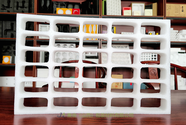 襄汾珍珠棉支架-太原珍珠棉廠專業(yè)生產(chǎn)珍珠棉支架、EPE支架、電腦珍珠棉支架廠家直銷